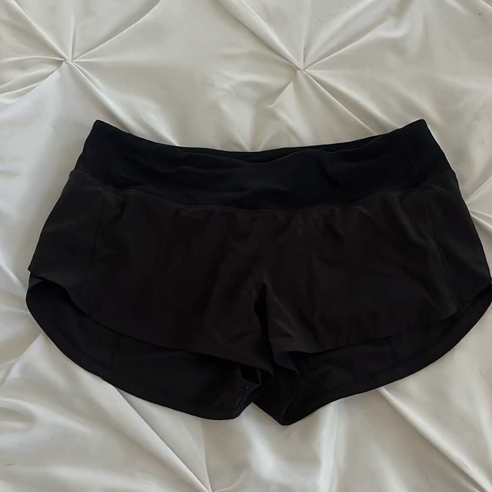 Lululemon Speed Up Shorts, Black. 2.5” inseam. Size 6. Low Rise.